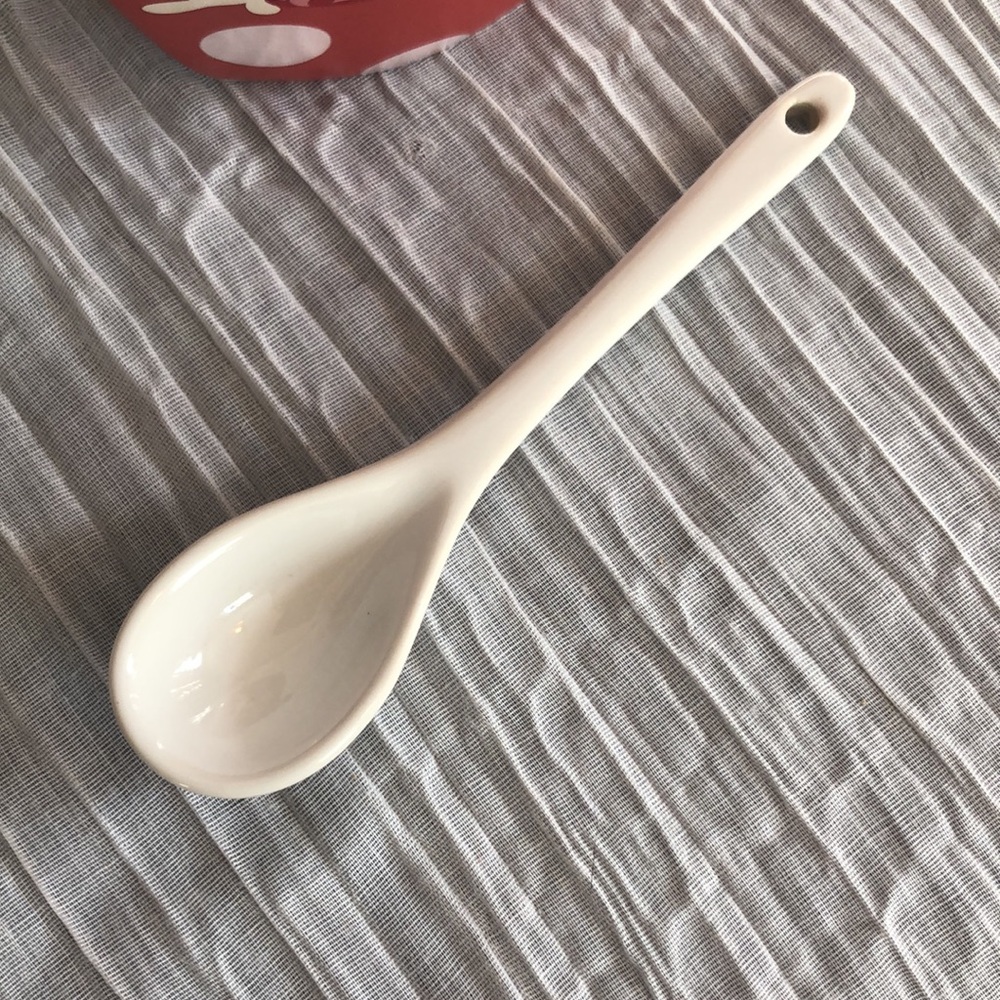 WALT DISNEY WORLD stuffed plush Minnie Mouse & ceramic hot chocolate mug w/spoon - Picture 3 of 12